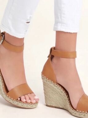 Dolce Vita Noor Wedge Espadrille- Tan, Size 8